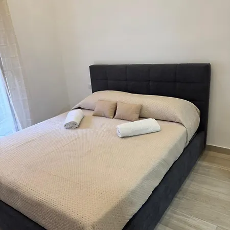 Maison Vesuvio * نابولي